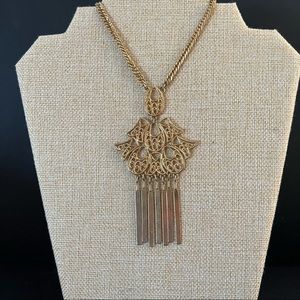 Vintage Gold Tone Design Necklace With Dangles